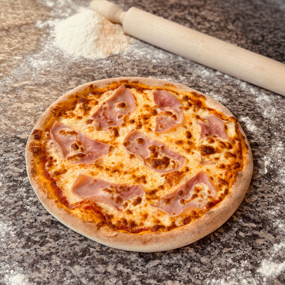 la-coltul-cetatii-pizza-prosciutto